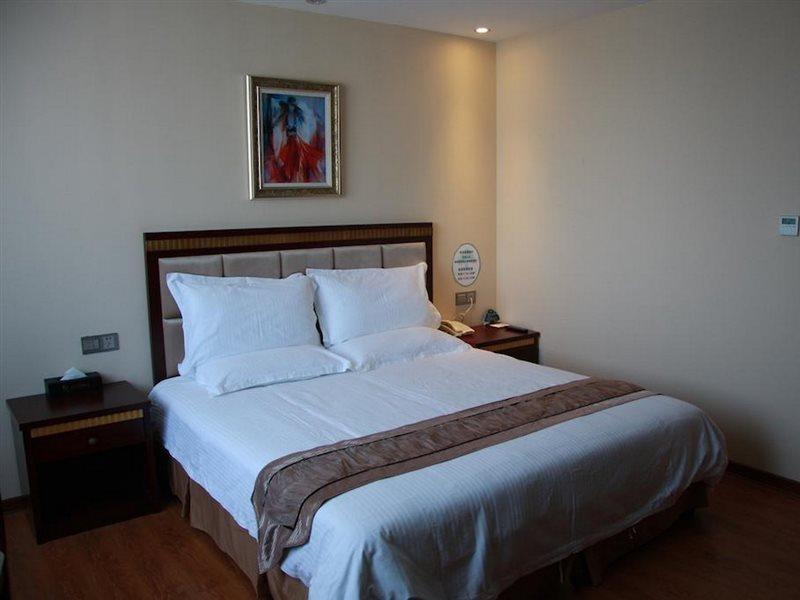 Greentree Inn Guangdong Shantou Chengjiang Road Business Hotel Exterior photo