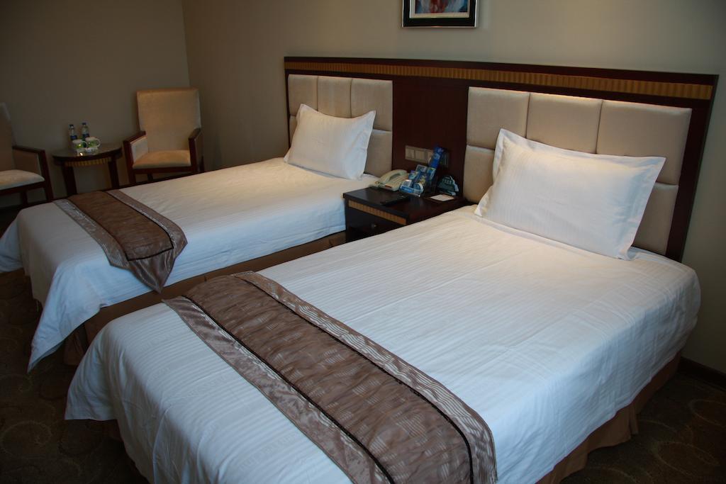 Greentree Inn Guangdong Shantou Chengjiang Road Business Hotel Exterior photo